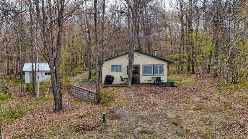 Tucked among the trees on the shores of beautiful Ellsworth Lake - photo 39