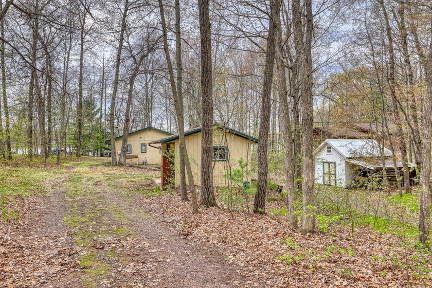 Tucked among the trees on the shores of beautiful Ellsworth Lake - photo 41