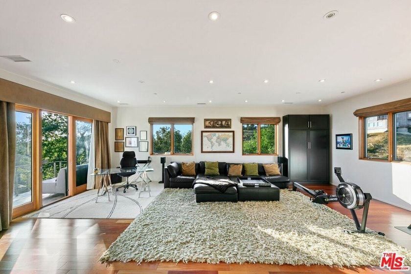 Jaw-dropping ocean views from this architectural masterpiece - photo 22