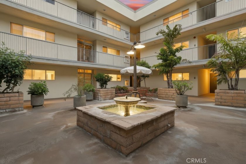 Welcome to coastal living at its finest! This spacious 2 bedroom - photo 10