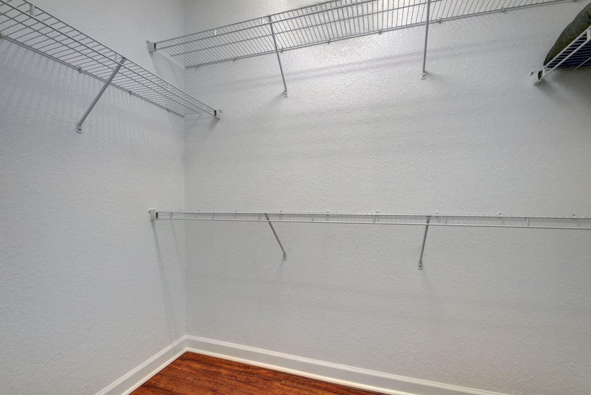 FURNISHED upscale lovely townhome located in a boutique gated - photo 21