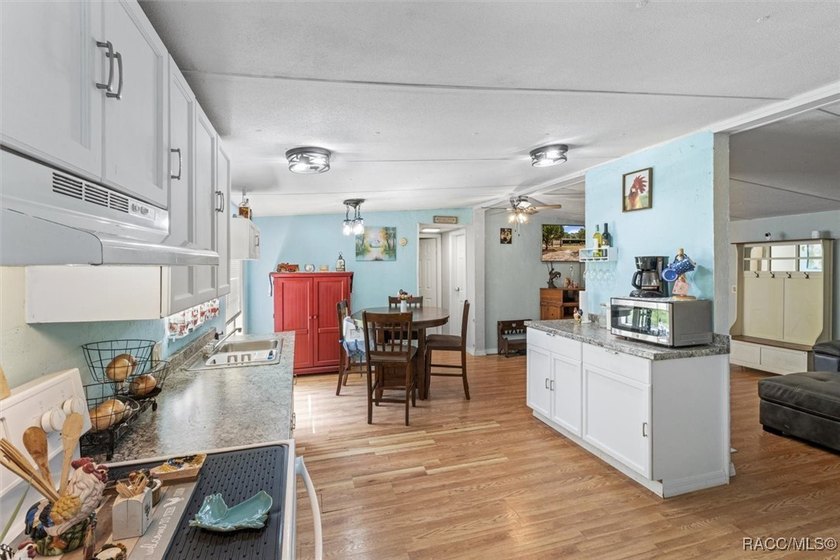 Welcome to this charming 3-bedroom, 2-bath nestled on 1.10 fully - photo 6