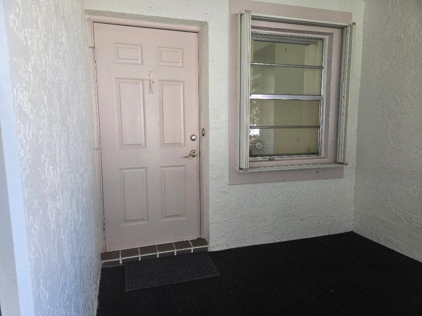 Welcome to this charming single-story residence in the - photo 9