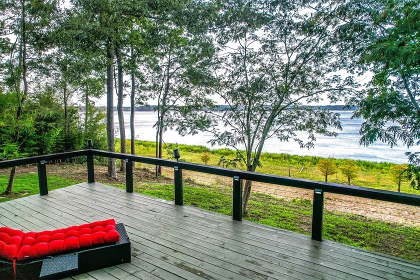 Wake up to breathtaking waterfront views and experience the best - photo 13