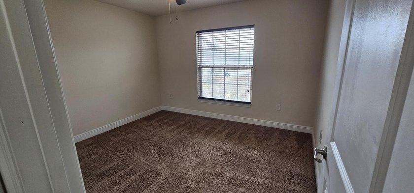Welcome to a home with unbeatable location. Built in 2015, this - photo 16