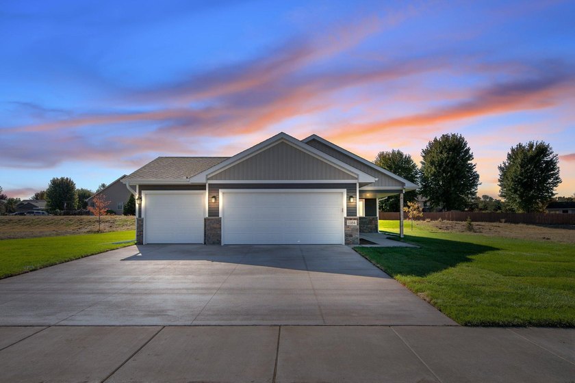 301 Gateway Parkway - photo 17