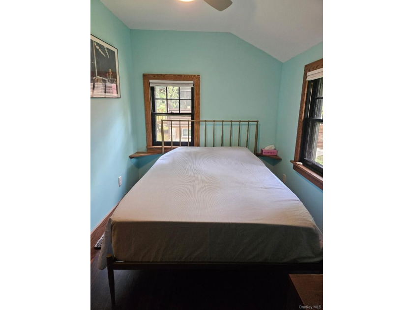 Charming Smallwood cabin offering lake rights and rare extra - photo 20