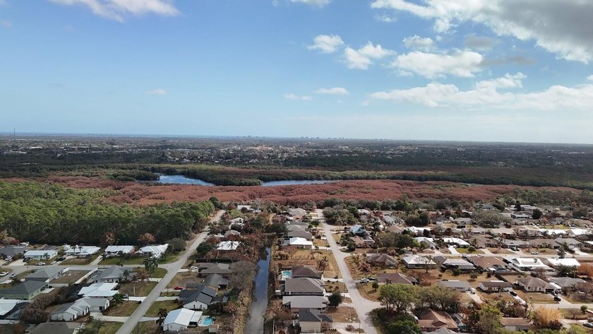 Welcome to a home with unbeatable location. Built in 2015, this - photo 20