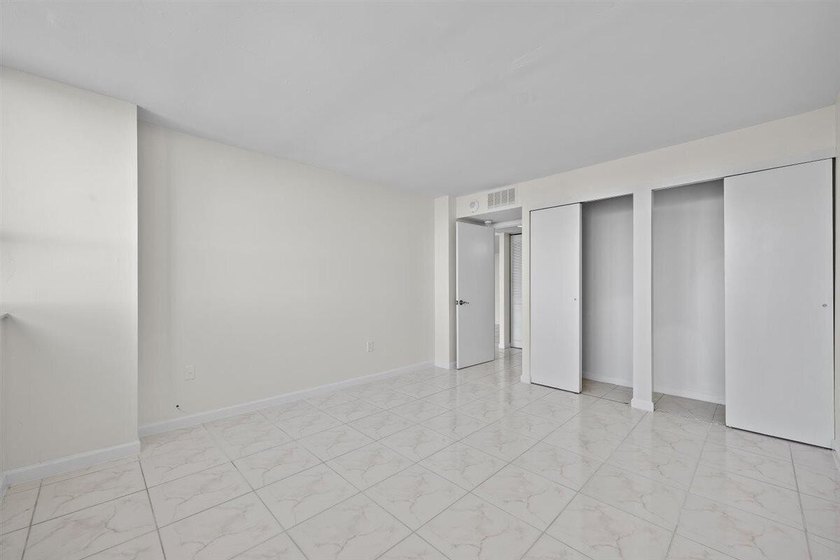 2 bedroom 2 bath condo with views of the Atlantic Ocean - photo 17