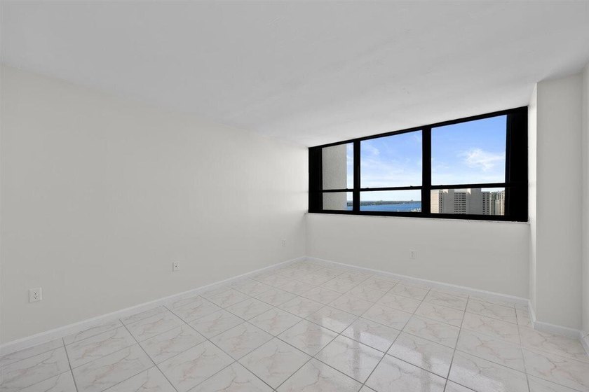 2 bedroom 2 bath condo with views of the Atlantic Ocean - photo 18