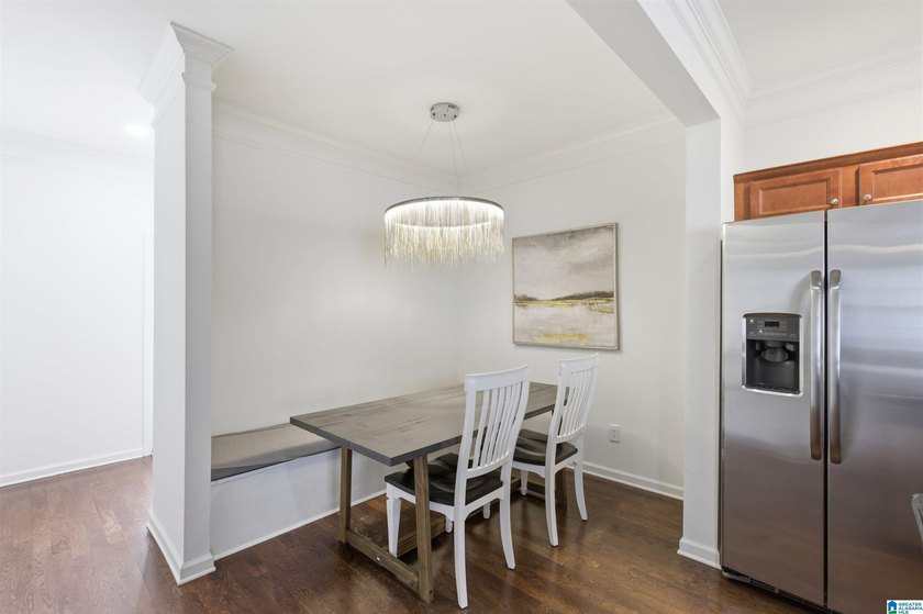 Phenomenal townhome in Inverness Cove that is move-in ready! - photo 9
