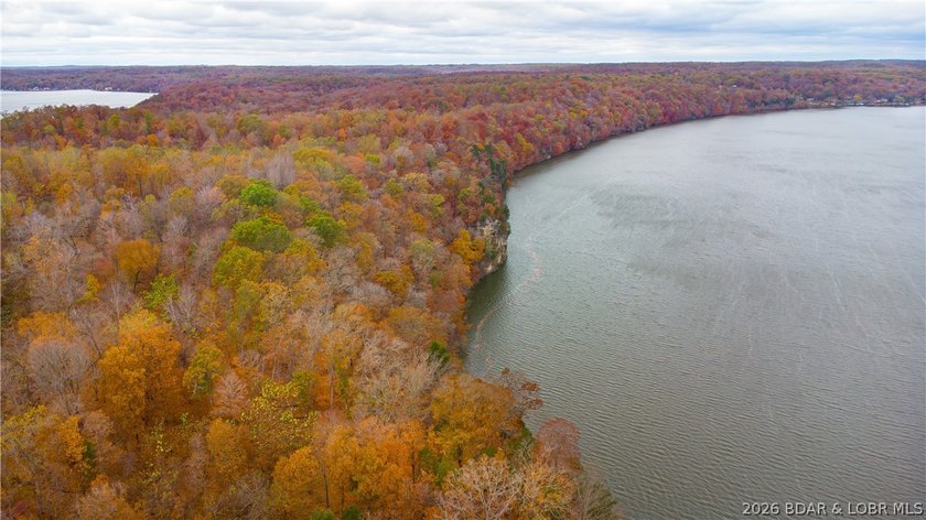 An extraordinary development opportunity in a lake area gated - photo 36