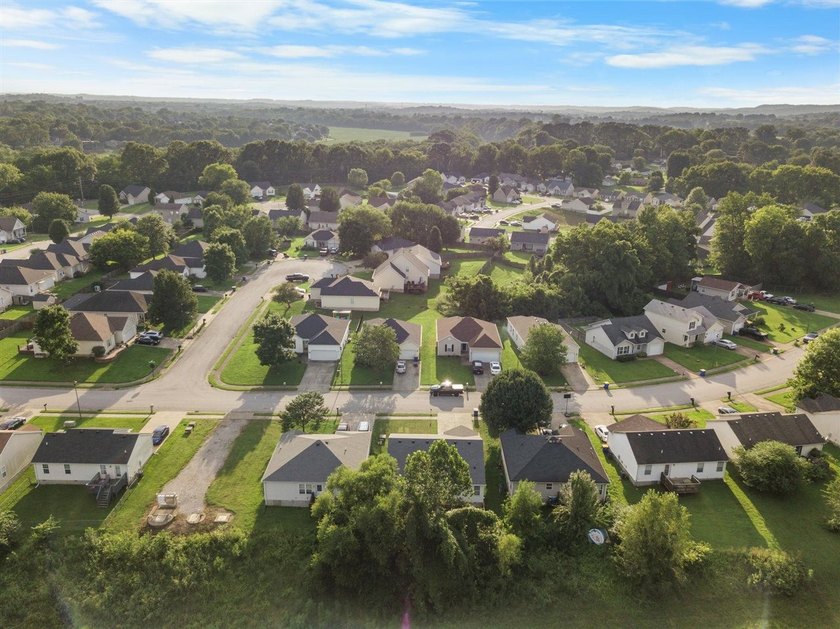 Welcome to 348 Pirates Cove Ln - a recently updated, move-in - photo 37