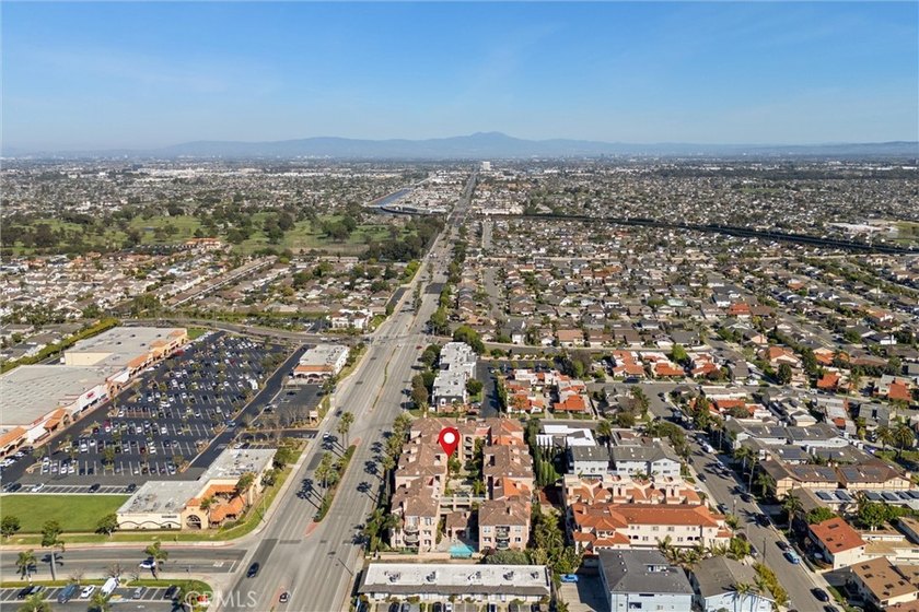 Just up the street from the Bolsa Chica Wetlands, Huntington - photo 43