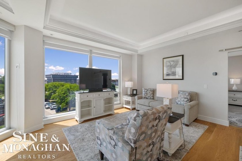 Experience luxury waterfront living at Bluewater View - photo 11
