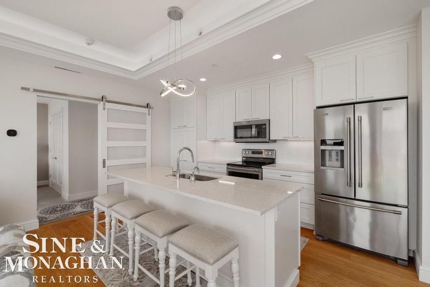 Experience luxury waterfront living at Bluewater View - photo 14