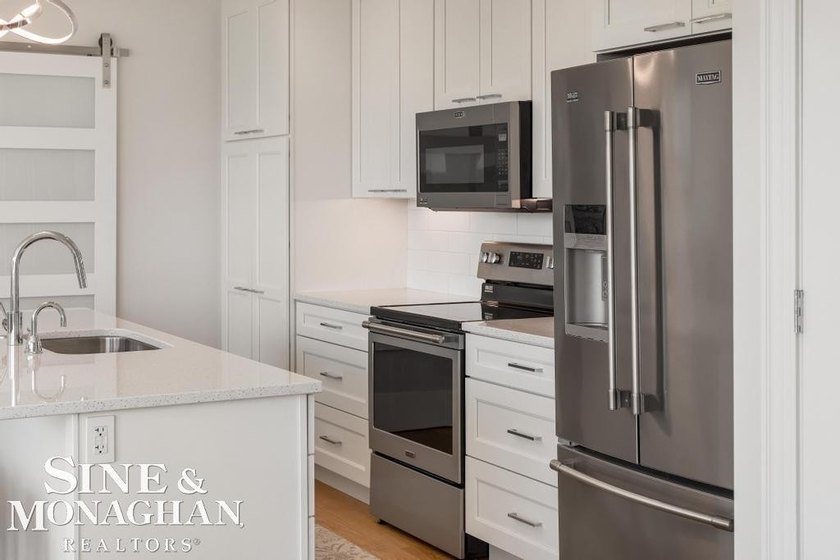 Experience luxury waterfront living at Bluewater View - photo 15