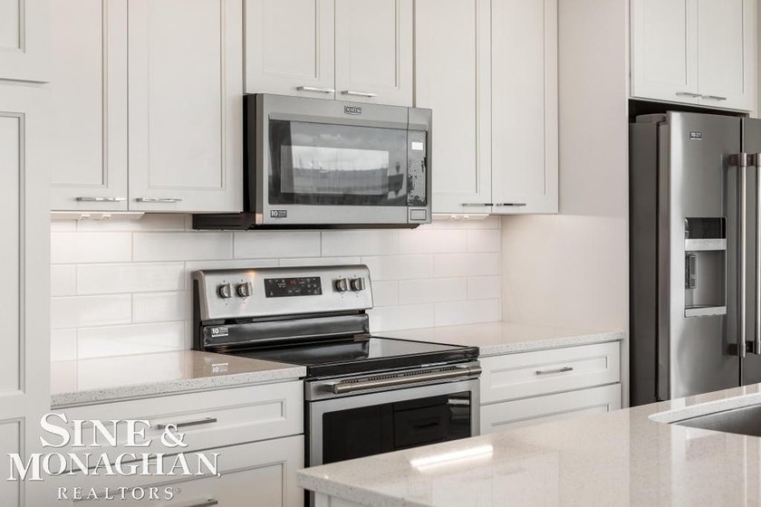 Experience luxury waterfront living at Bluewater View - photo 18