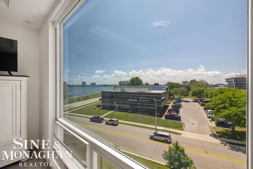 Experience luxury waterfront living at Bluewater View - photo 28