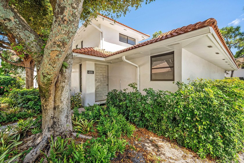 Opportunity awaits in this 1-bedroom, 1.5-bath townhome in the - photo 35