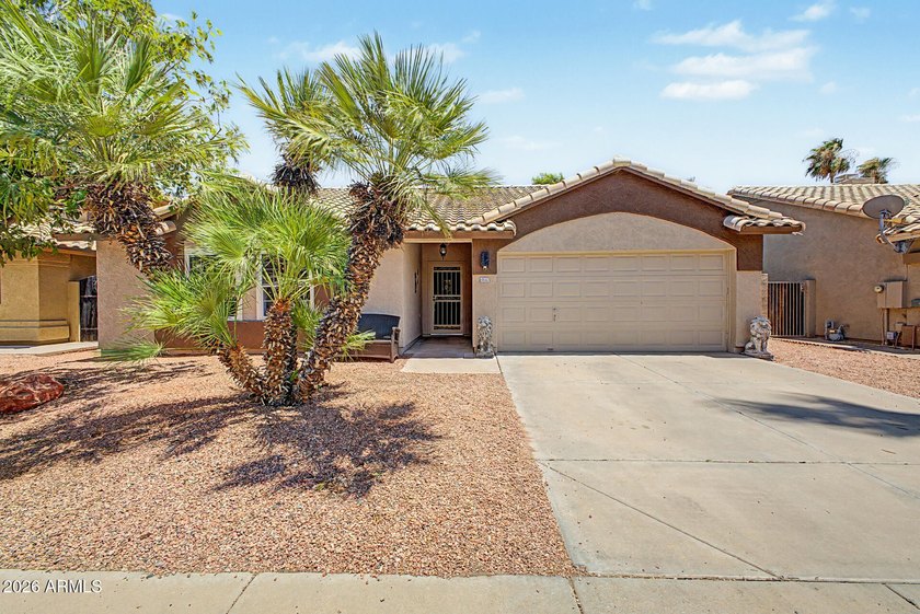 Welcome to the desirable gated Horseshoe Bay lake community!This - photo 2