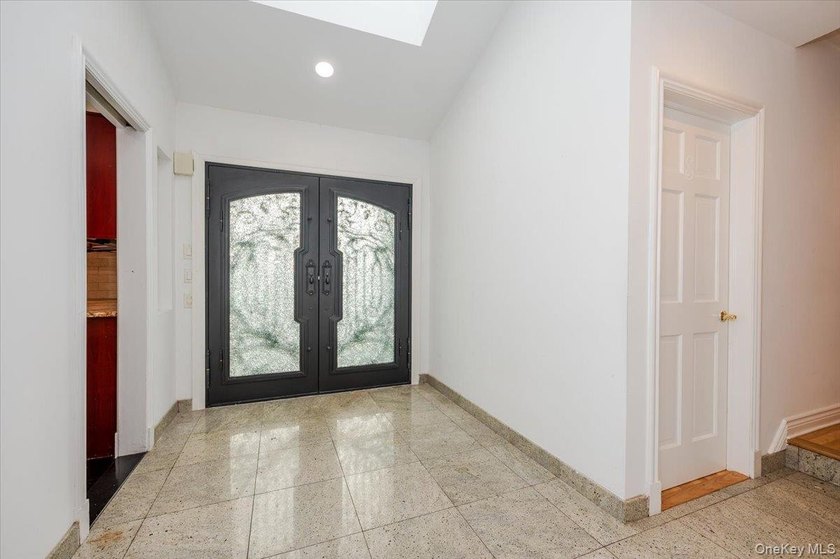 Welcome to this Sprawling Ranch in the Prestigious Village of - photo 2
