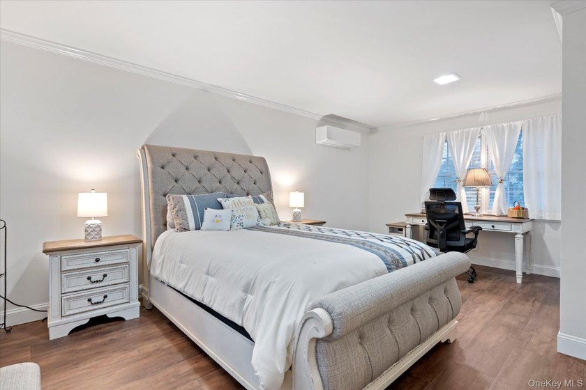 Welcome to this beautifully restored and thoughtfully updated - photo 11