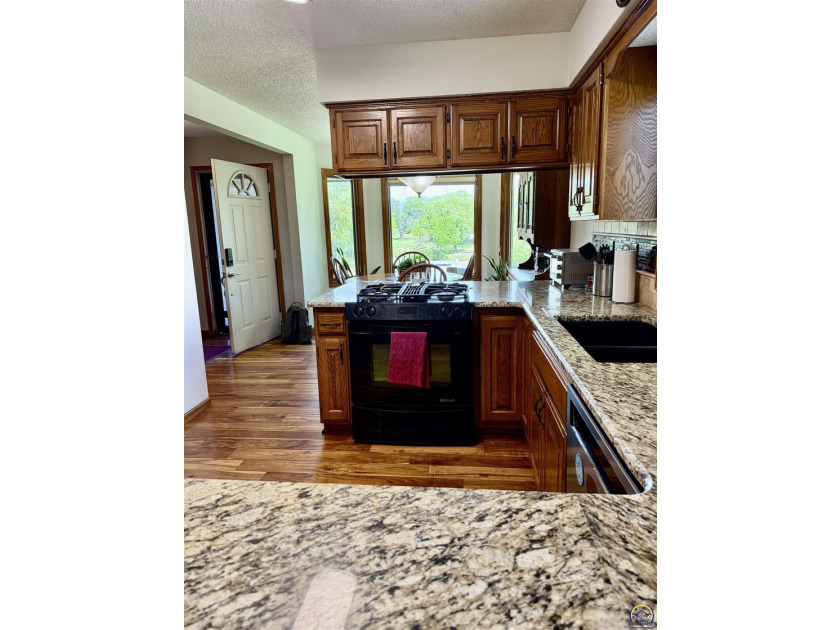 Price improved on this Stunning Lake Ridge Estates home situated - photo 8