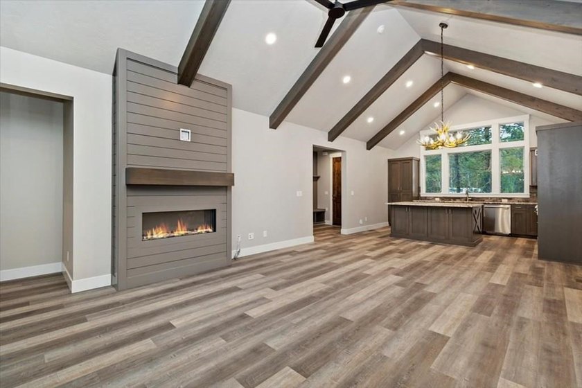 SUMMER IS COMING and this new home is MOVE-IN READY !! Deeded - photo 8