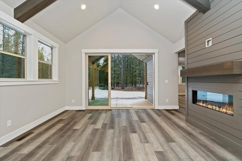 SUMMER IS COMING and this new home is MOVE-IN READY !! Deeded - photo 10