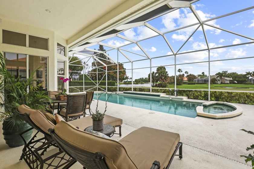 Golf Course Stunner! EXCEPTIONALLY Cared for 3BR/3BA 3 car - photo 23