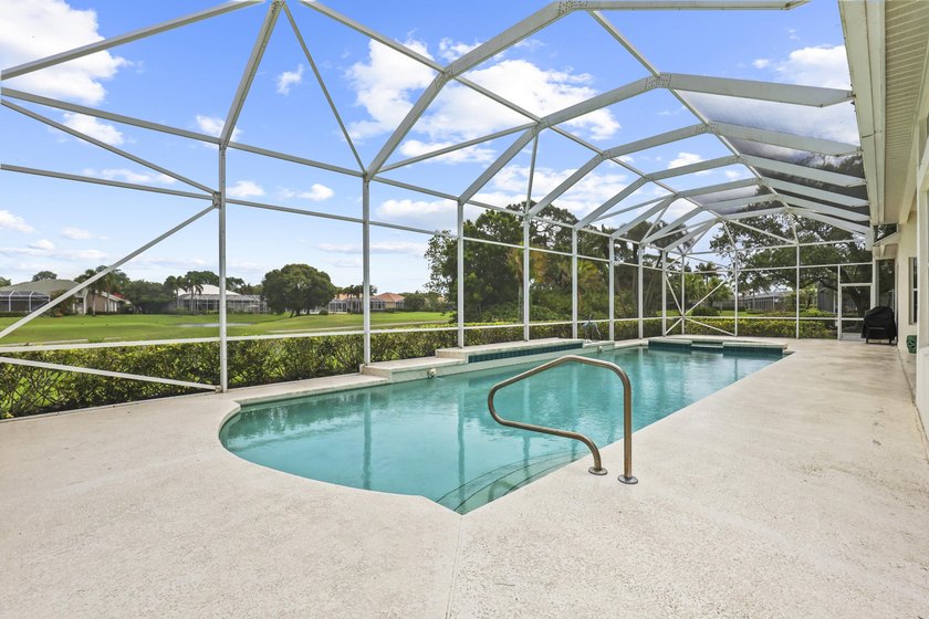 Golf Course Stunner! EXCEPTIONALLY Cared for 3BR/3BA 3 car - photo 26