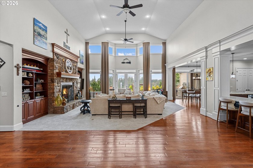 Tucked into Oregon City's Stone Creek Golf Course community - photo 4