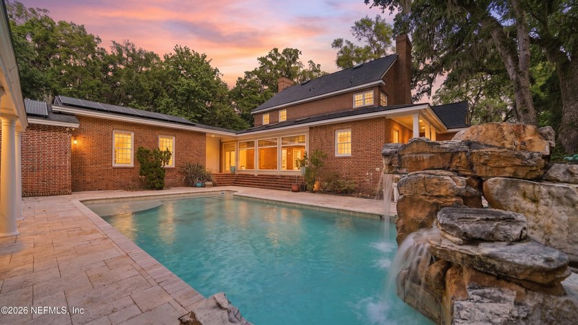 Tucked away on over 2 private acres in the heart of Mandarin - photo 2