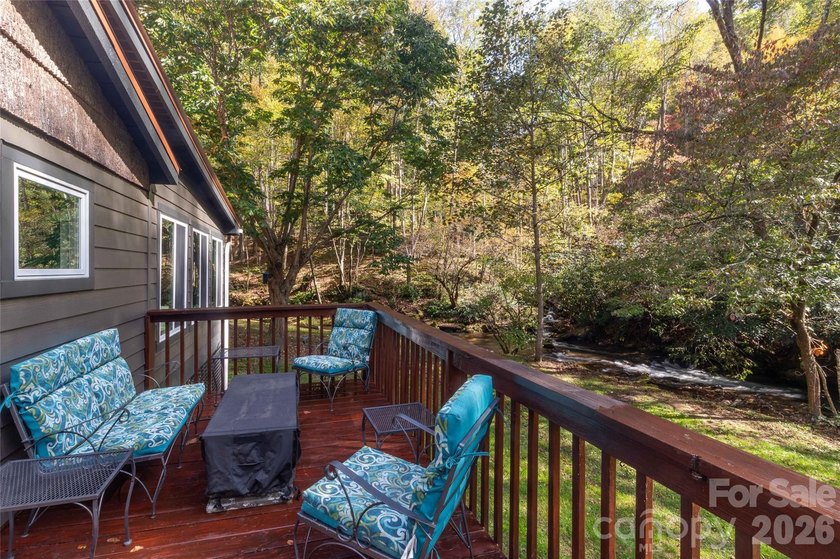 Completely updated 3 bedroom, 2 bath home on 2.55 private acres - photo 34
