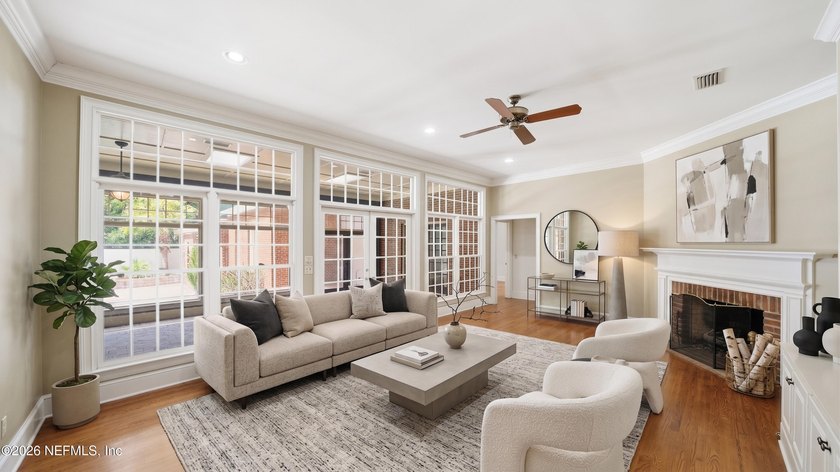 Tucked away on over 2 private acres in the heart of Mandarin - photo 6