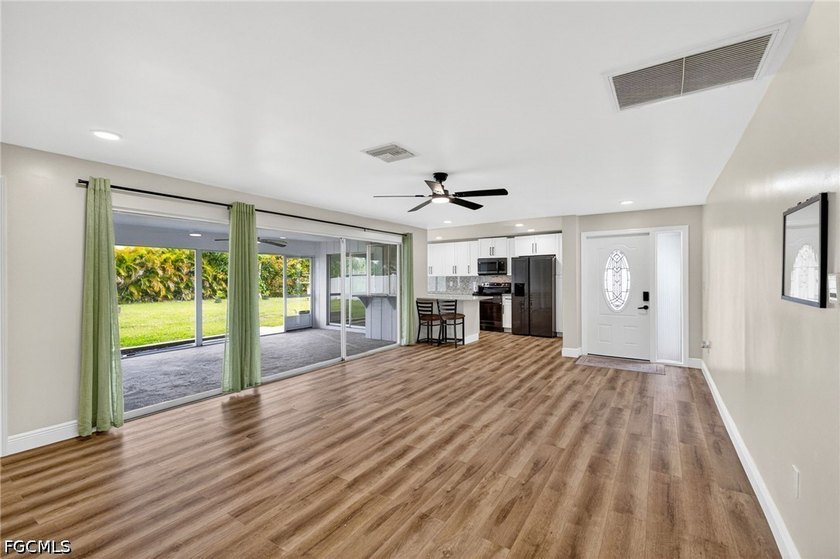 Welcome to this beautifully updated 3-bedroom, 2-bath home - photo 14