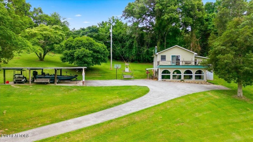 Hardin Valley Retreat with Lake Views &amp; Endless possibilities - photo 4
