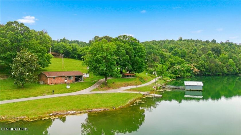 Hardin Valley Retreat with Lake Views &amp; Endless possibilities - photo 6