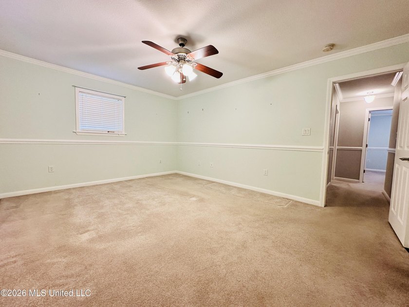 $15,000. in BUYER INCENTIVES. Nice, well-maintained one-story - photo 9