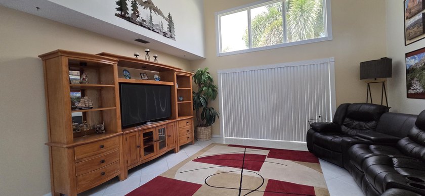 Over 3,000 Sq. Foot home in Riverglen of Coquina Lakes is 5 - photo 9
