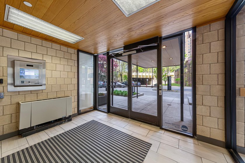 Welcome to effortless city living in Loring Park. This - photo 34