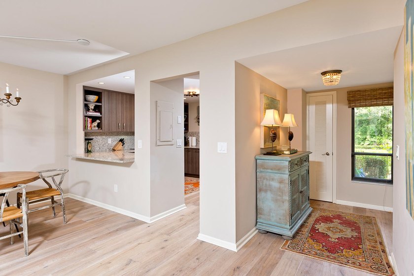 Welcome to this charming two-bedroom, two-bathroom condominium - photo 5