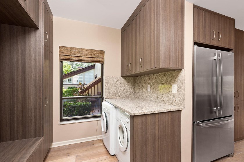 Welcome to this charming two-bedroom, two-bathroom condominium - photo 10