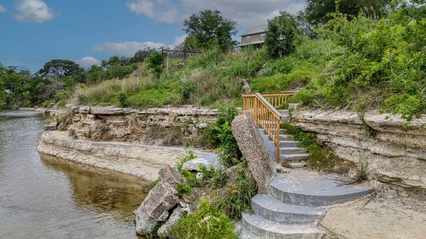 **This home DID NOT FLOOD during 2025 Flood! Welcome to the - photo 37