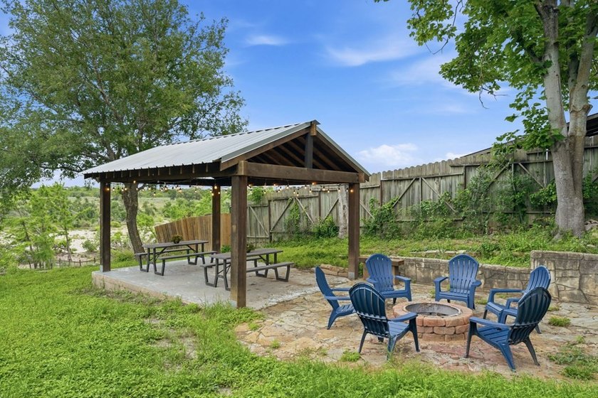 **This home DID NOT FLOOD during 2025 Flood! Welcome to the - photo 41