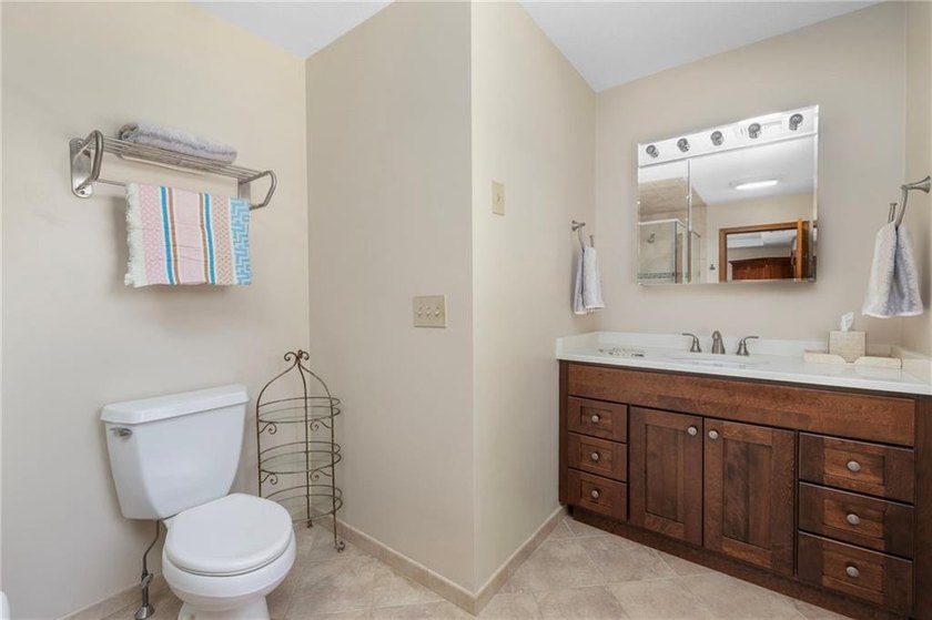 WELCOME TO RIVERFRONT ESTATES! LOCATED A SHORT DISTANCE FROM - photo 35