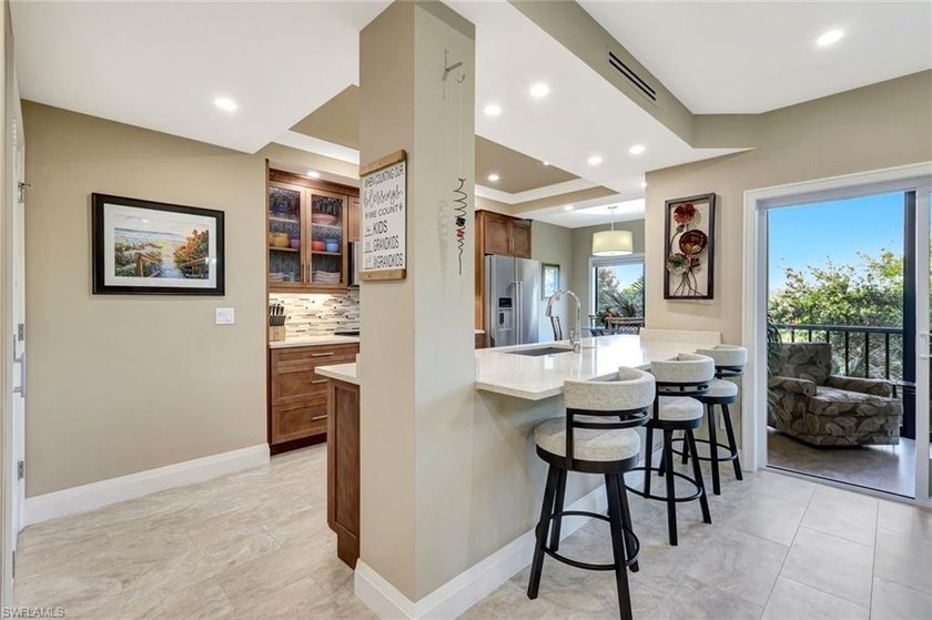 A custom design like no other! This three bedroom 2 bath condo - photo 15