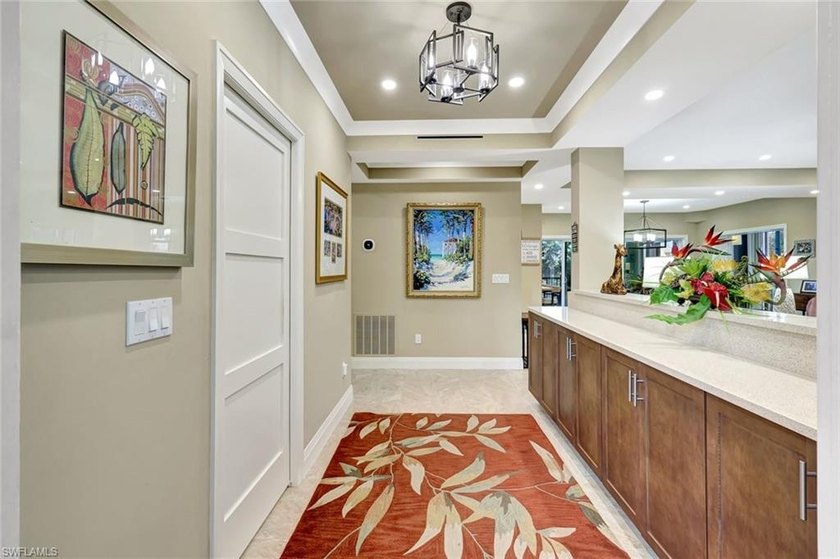 A custom design like no other! This three bedroom 2 bath condo - photo 18