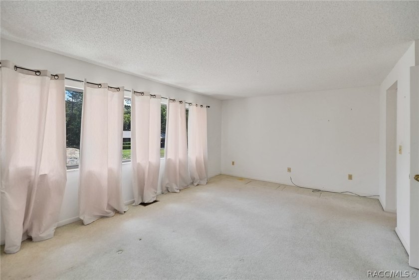 Enjoy a Florida carefree lifestyle here as your condo - photo 18